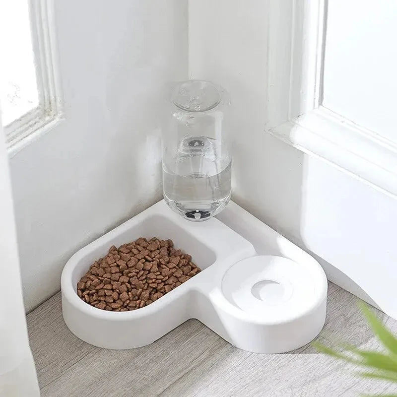 Self-Filling Pet Bowl